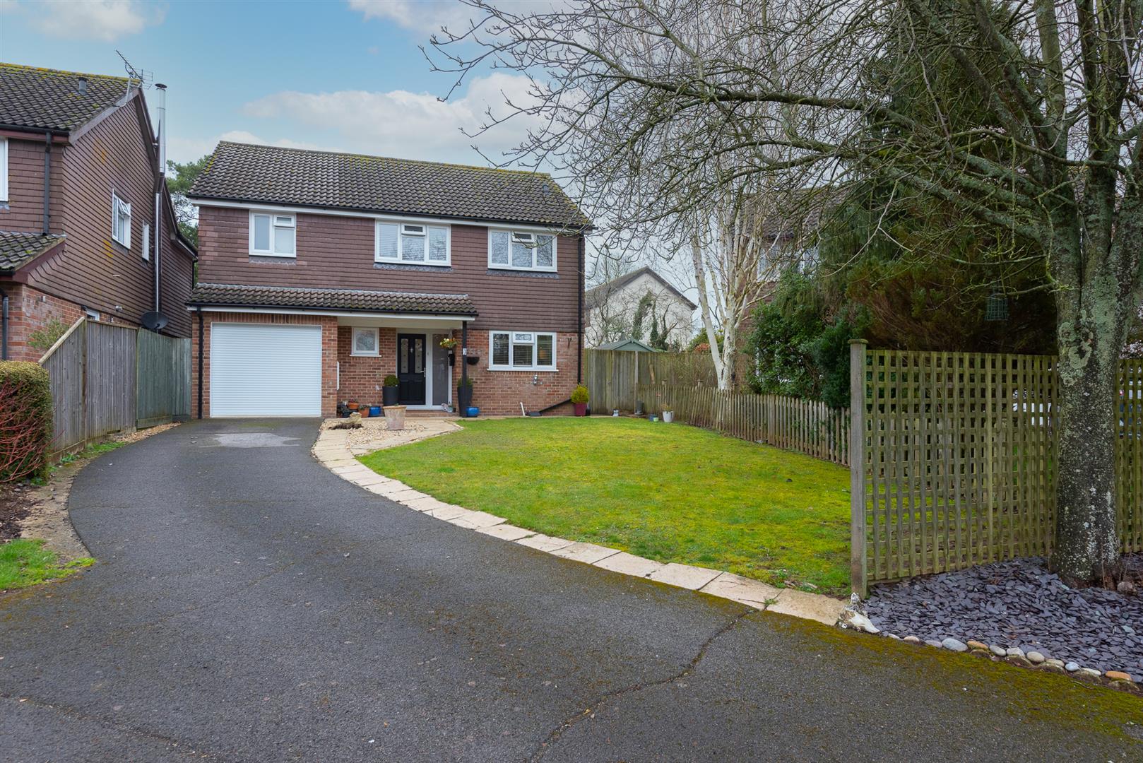 4 Bedroom Property For Sale in Winchester £595,000